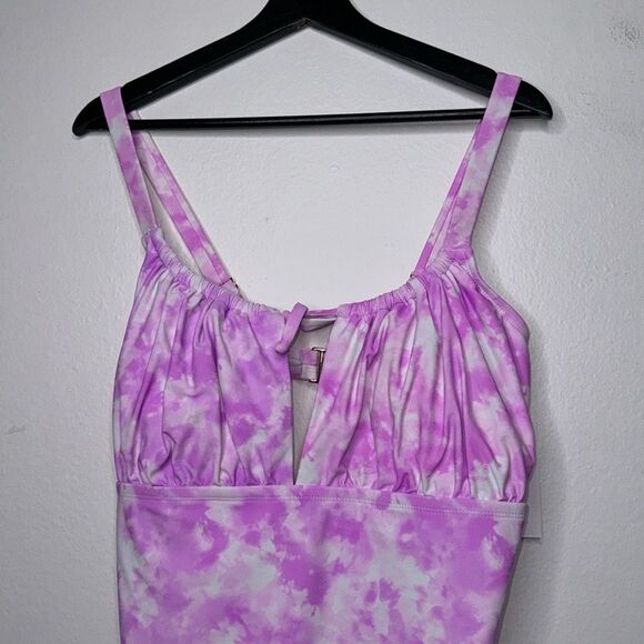 CALIFORNIA WAVES PLUS Plus Size Tie-Dyed One-Piece Keyhole Swimsuit Size - Picture 11 of 12